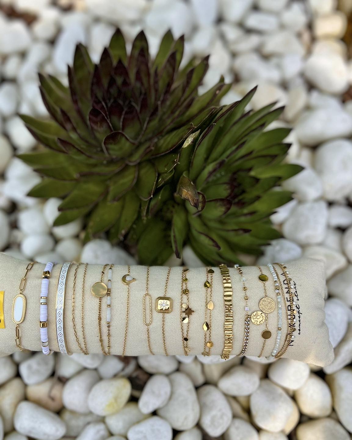 Bracelet en acier inoxydable. Garantie 1 an. Edition limité. 19 €